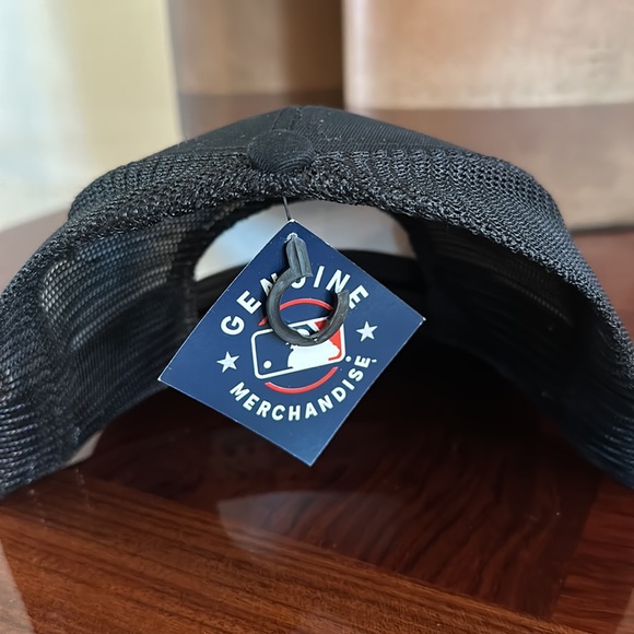 Fan Favorite *NWT* Men’s MLB Los Angeles Dodgers Baseball Trucker Hat - Picture 3 of 6